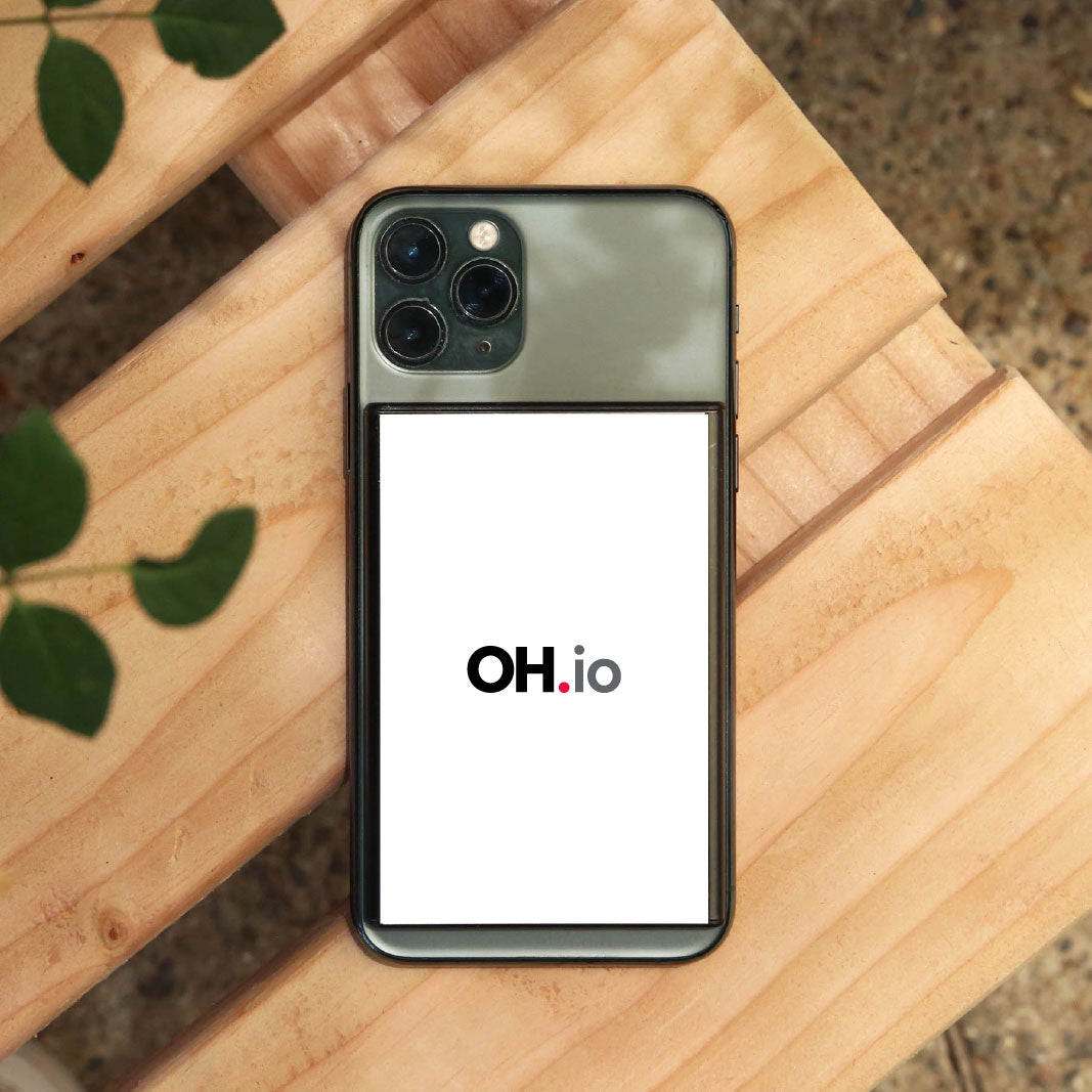 The Slim Wireless Power Bank